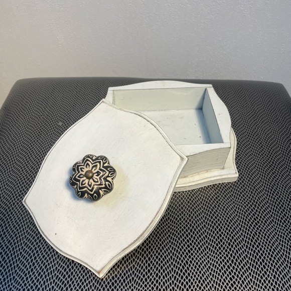 🌿$5 FARMHOUSE SHABBY CHIC Boho Trinket Box🎀 - Picture 3 of 8